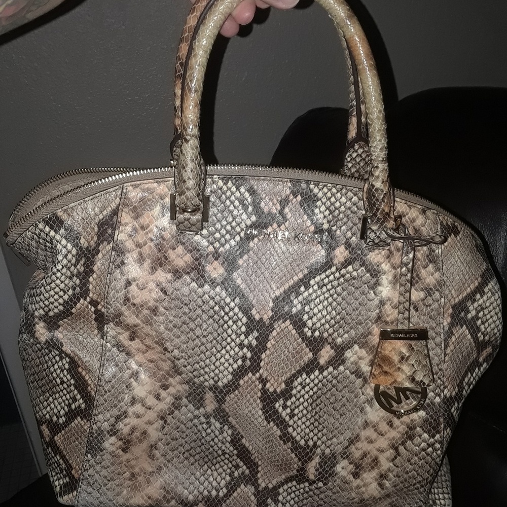 Michael Kors purse